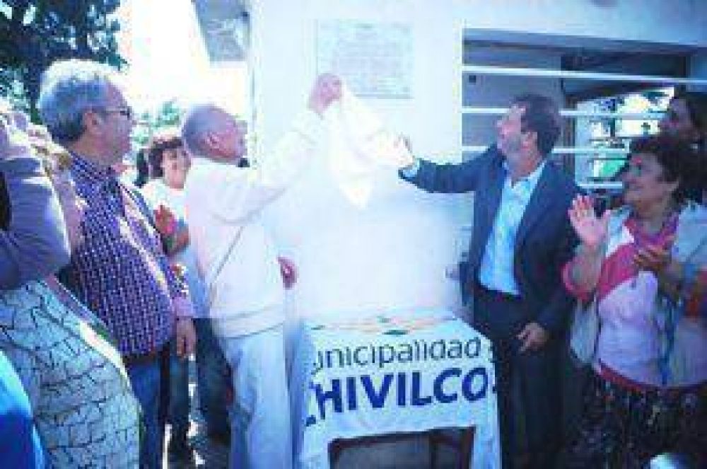 Inauguraron remodelaci�n de la Plaza Mitre