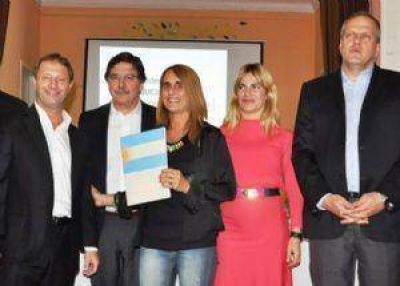 Aulas m�viles y $1.600.000 para 20 escuelas de Chivilcoy