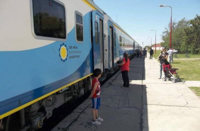 Ataque vand�lico con rotura de vidrios al tren de pasajeros en Trenque Lauquen