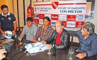Bochini jugar� partido a beneficio en Saladillo