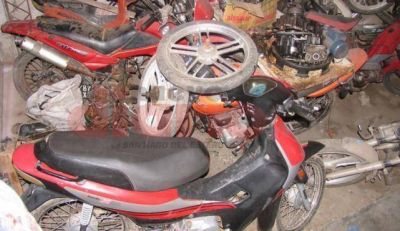 Un polic�a fue vinculado al robo y desguace de motos