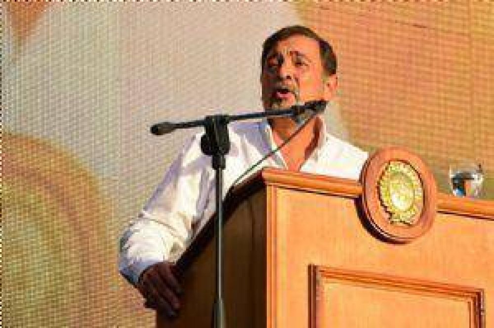 Isa habl� de la construcci�n de un parque recreativo