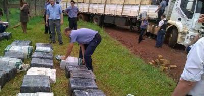 Pes� 3.616 kilos la droga del cami�n empantanado en Alem y liberaron a tres de los cinco detenidos