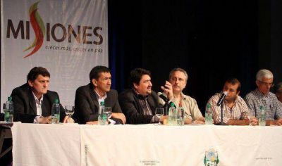 Closs anunci� inversiones en los municipios por 350 millones de pesos