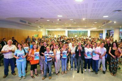 Poggi: �Hoy le facilitamos a 168 familias el acceso a la vivienda propia y digna�