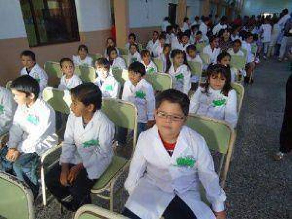La obligatoriedad del uso del guardapolvo no lleg� a las escuelas