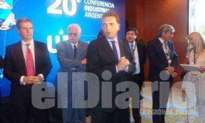 Massa acapar� el inicio de la cumbre de la UIA en Pilar