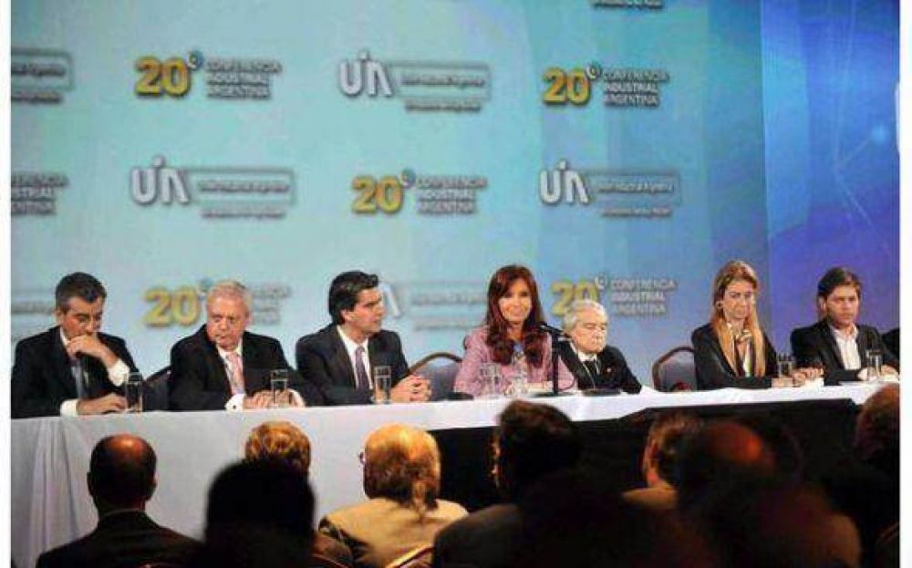 Desde Pilar, Cristina Kirchner anunci� que el medio aguinaldo de diciembre no pagar� Ganancias