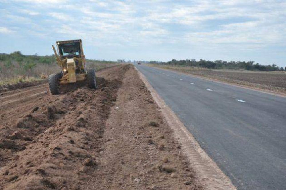 El gobierno provincial inaugurar� obras de pavimento en Mes�n de Fierro y en Pampa del Indio.