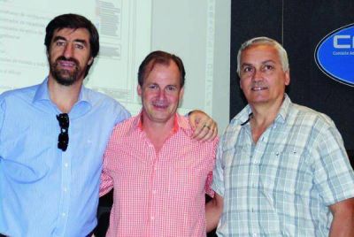 CAFESG y la Municipalidad anunciaron la ansiada obra de desag�es y pavimentaci�n de Bulevar Yuquer�