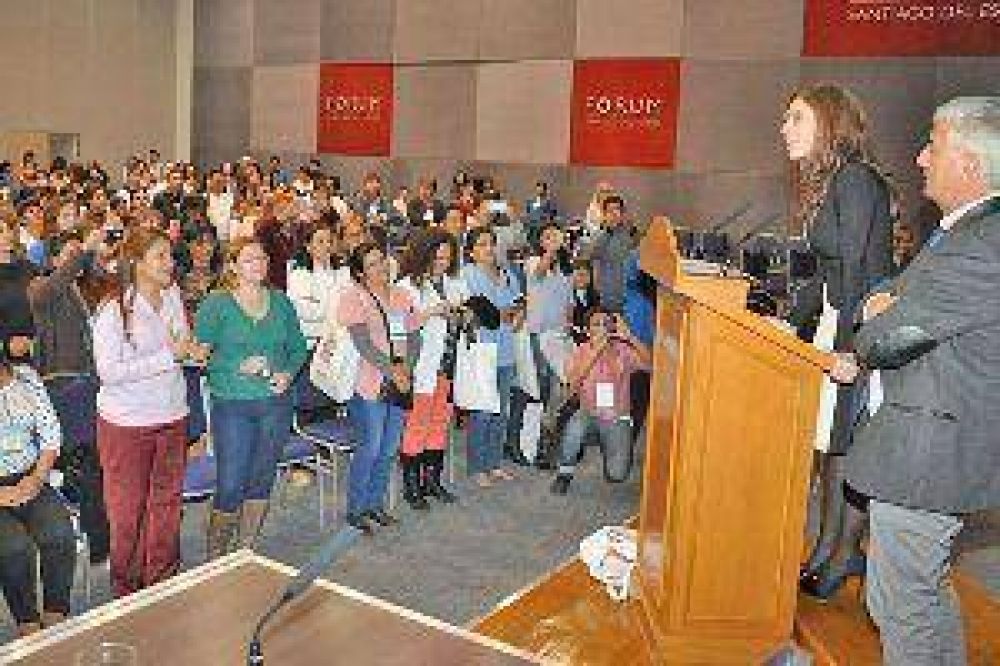 El ministro Mart�nez salud� a los m�dicos