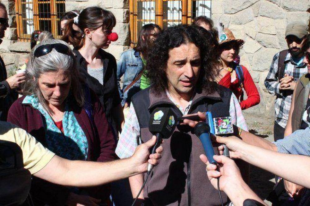 Teatreros en alerta porque “peligra” la construcción del Teatro público en Bariloche