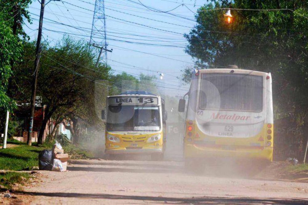 El gobierno provincial anunci� mejoras en An�bal Bustamente, la calle principal de Alto Verde