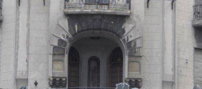 Se promulg� la ley para recuperar la Confiter�a del Molino