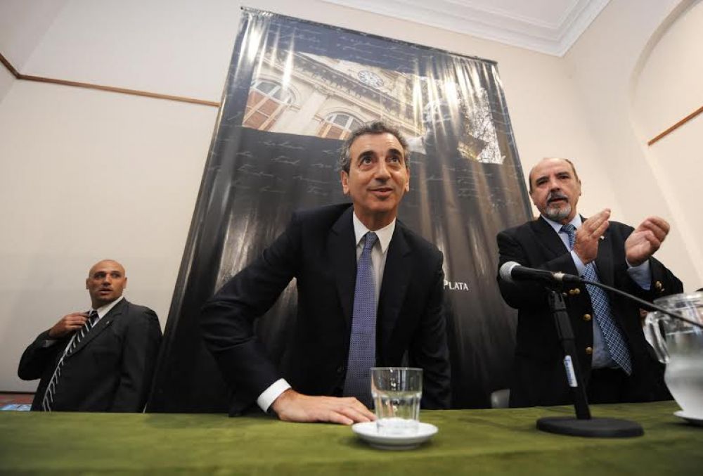 Randazzo, en b�squeda de ser el m�s K, fustig� al PJ, la oposici�n y se diferenci� de Scioli 