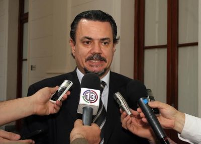�Nosotros asumimos los problemas, pero para combatir el narcotr�fico hace falta un plan nacional�