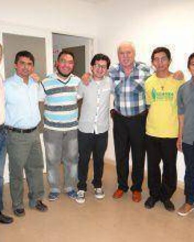 Formose�os con vocaciones sacerdotales en Canal 11