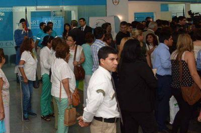 Agilizan la entrega de DNI en el centro habilitado en la terminal de �mnibus