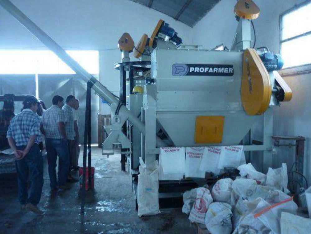 Llegaron desde Guamin� para visitar la planta de la cooperativa de porcicultura local