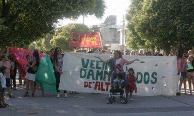 A un mes de la explosi�n, los vecinos siguen reclamando el arreglo de sus viviendas