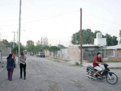 Los 11 mil empadronados de la Favorita podr�n votar en las escuelas del Barrio
