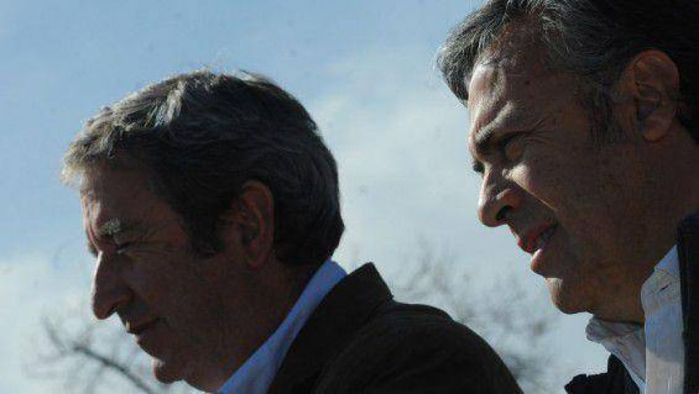 Cobos vs Cornejo: negociaci�n para evitar la ruptura