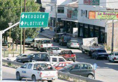 Lo golpearon entre diez a la salida del boliche y est� grave