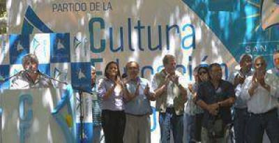 Castro comenzar� a recorrer la provincia con su partido	