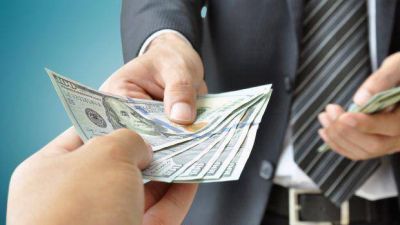 El d�lar blue cay� 13 centavos y se vendi� a $ 12,78