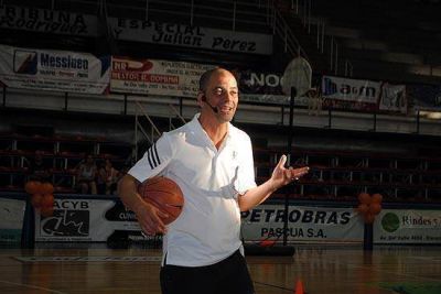 Sergio Hern�ndez brind� una cl�nica instructiva