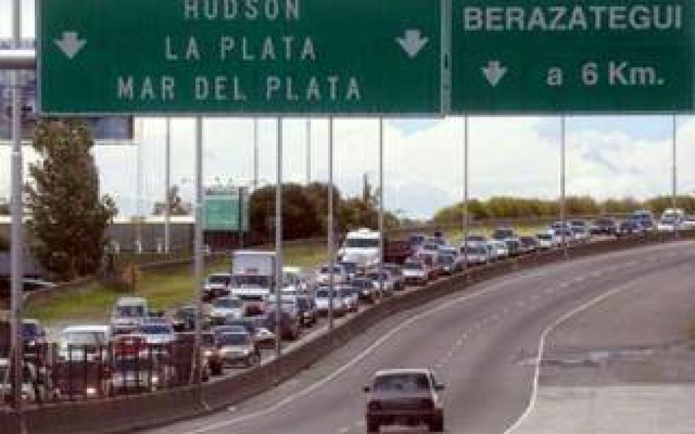 Simulacro de accidente en Autopista La Plata - Buenos Aires