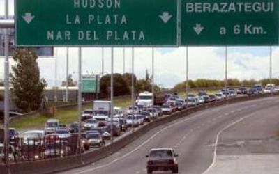 Simulacro de accidente en Autopista La Plata - Buenos Aires