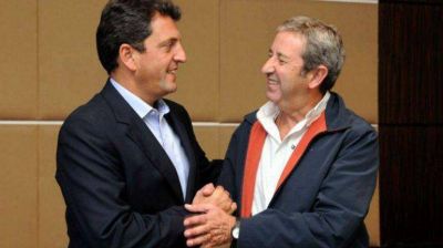 Tras la foto de Sanz, Macri y Carri�, Cobos se reunir� con Massa