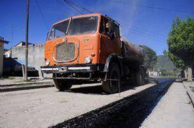 Avanzan los trabajos de pavimentaci�n en barrios del sur de la ciudad