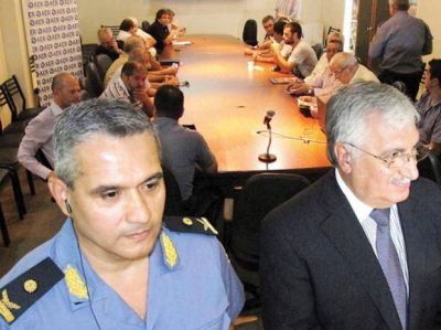 La polic�a quiere un diciembre en paz con 110 m�viles las 24 horas