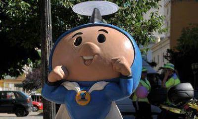 Hijitus, un s�per h�roe en el Paseo de la Historieta