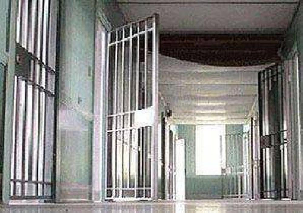 Un oficial de polic�a qued� detenido por abuso sexual