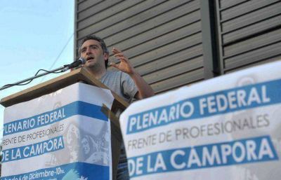 La C�mpora estuvo junto a intendentes del PJ en Avellaneda