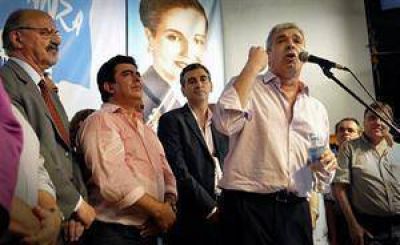 El kirchnerismo le marca la cancha a Scioli y la interna cobra mayor voltaje