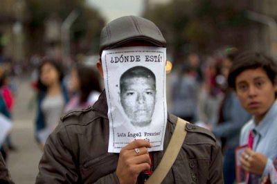 dentifican por su ADN a uno de los 43 estudiantes desaparecidos en M�xico