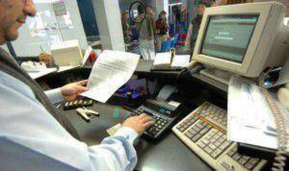 Bancos p�blicos parar�n jueves y viernes si no reciben respuesta a su reclamo por el bono