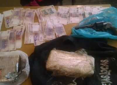 Villa Mercedes: secuestraron marihuana y dinero en efectivo en un allanamiento
