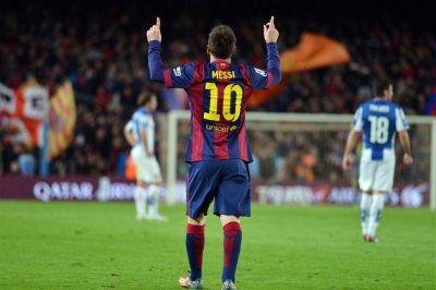 Tremendo L�o: Messi marc� tres golazos y lleg� a los 402 festejos en Barcelona