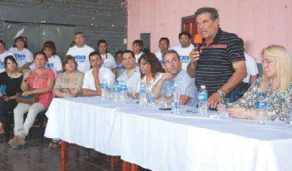 Beder Herrera destac� desarrollo de la comunidad de Nonogasta