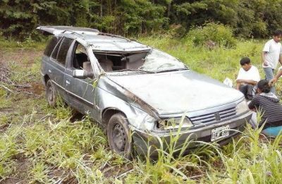 Un hombre hospitalizado tras volcar cerca de Open Door