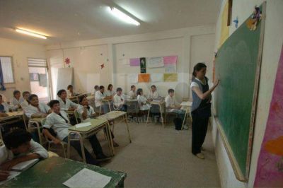 �El 99,8% de los chicos de 7� ya se inscribi� al secundario�