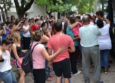 Con mucha alegr�a los chicos de la Sub 17 de f�tbol arribaron a Saladillo