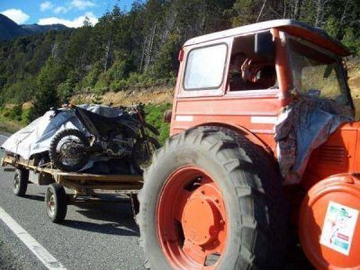 Dos j�venes cumplieron su sue�o de unir Santa Fe con Ushuaia en tractor 