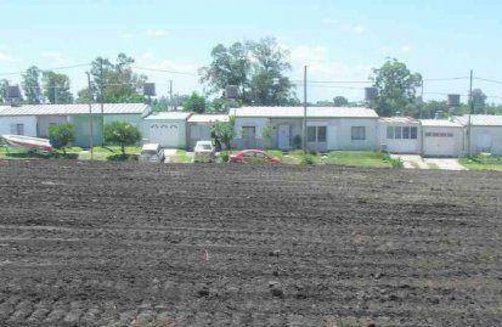 Acondicionan espacio p�blico de barrios 150 y 192 Viviendas