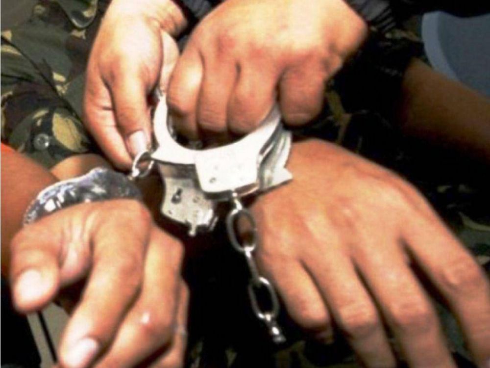 Detenidos con un arma de fuego